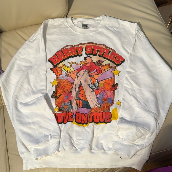 HARRY STYLES Love on Tour Concert Sweatshirt White NEW Large - Picture 1 of 4